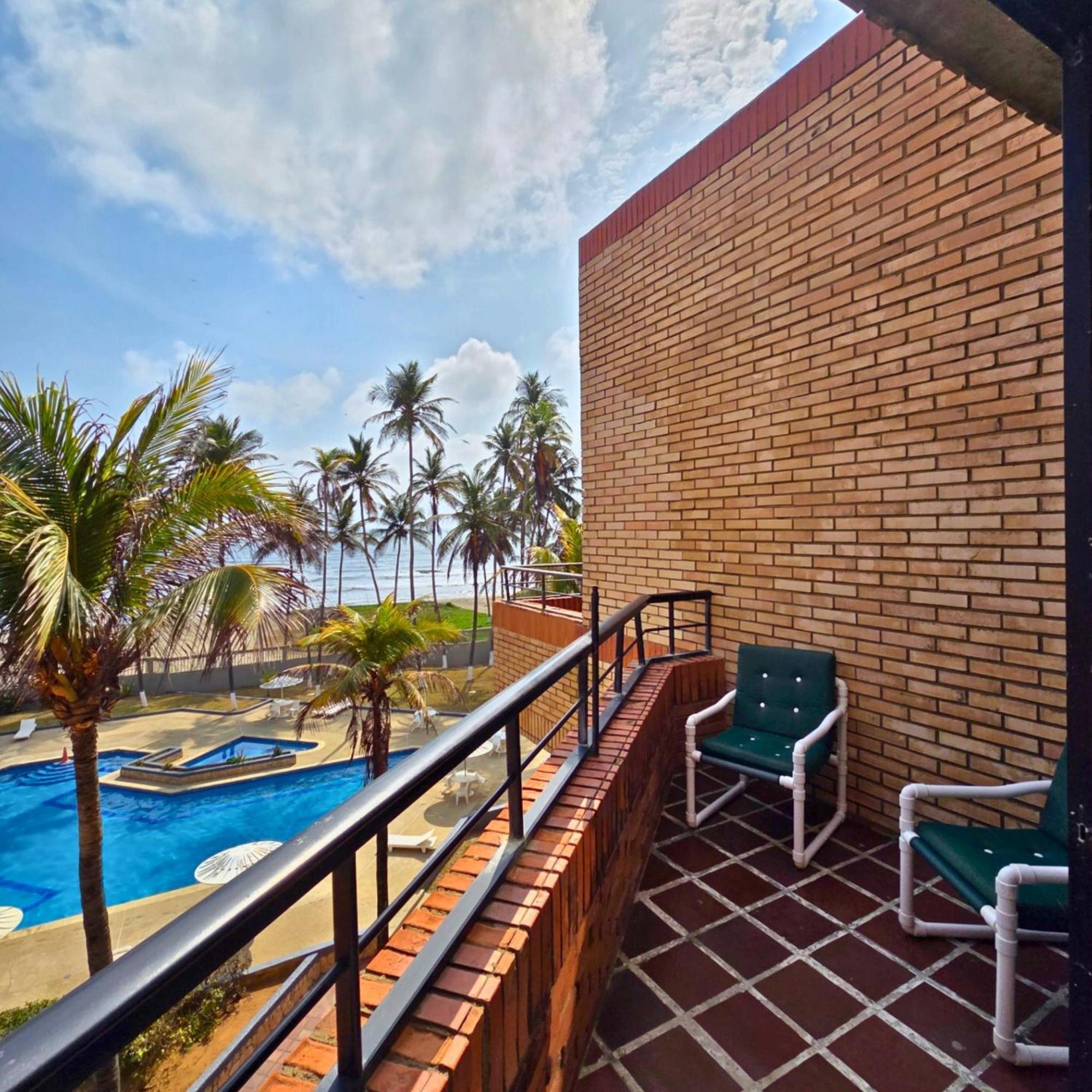 Tucacas, Frente Al Mar, Balcon, Piscina Y Playa Privada公寓 外观 照片