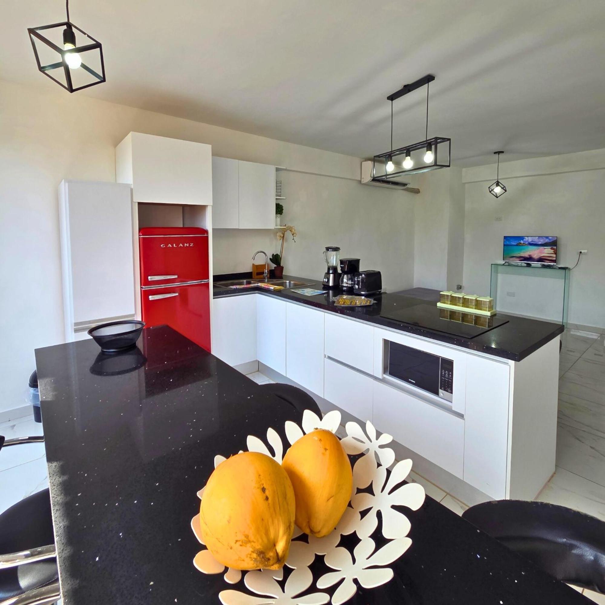 Tucacas, Frente Al Mar, Balcon, Piscina Y Playa Privada公寓 外观 照片