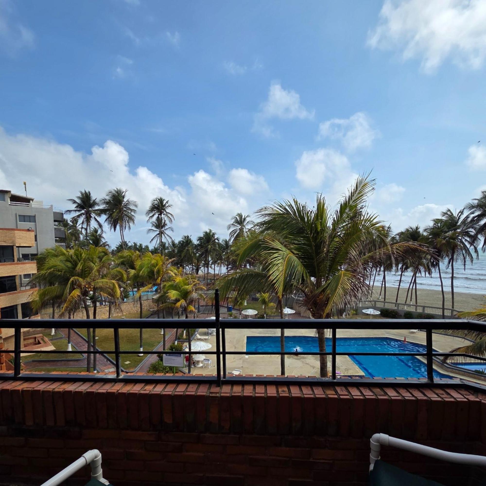 Tucacas, Frente Al Mar, Balcon, Piscina Y Playa Privada公寓 外观 照片