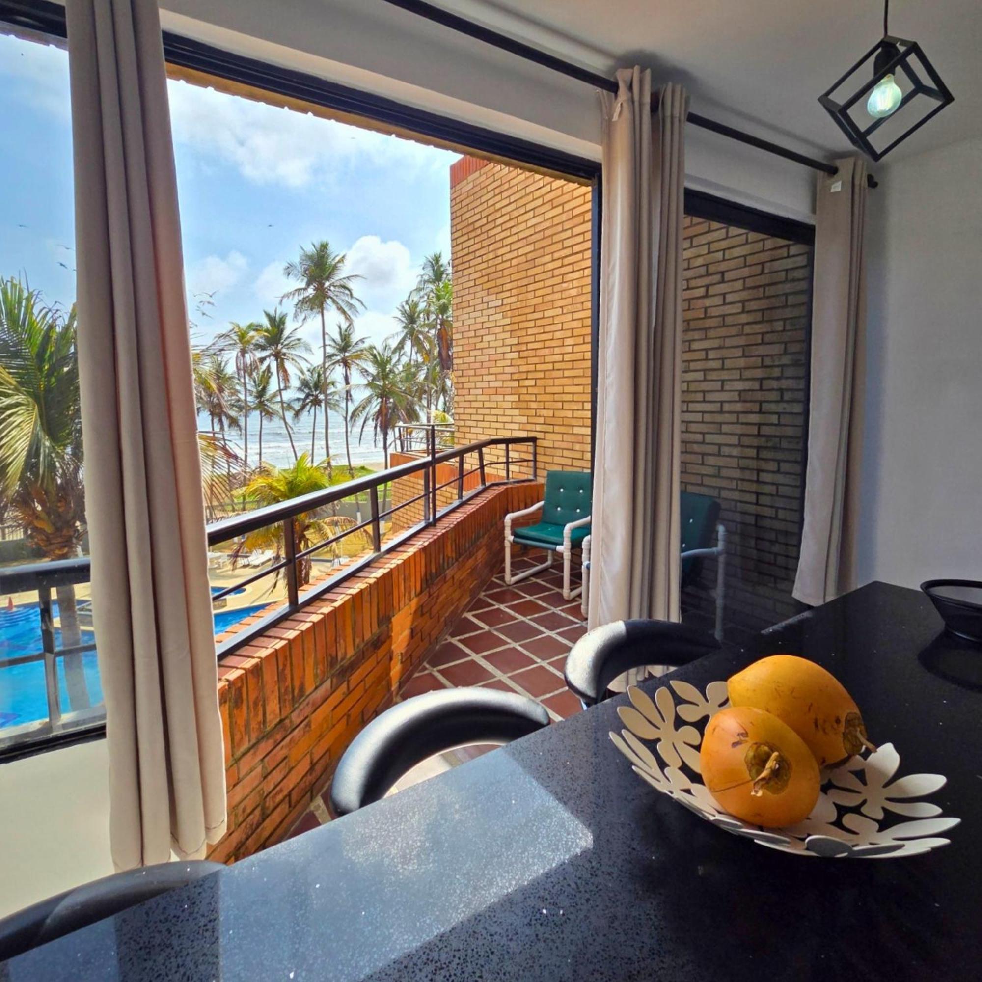 Tucacas, Frente Al Mar, Balcon, Piscina Y Playa Privada公寓 外观 照片