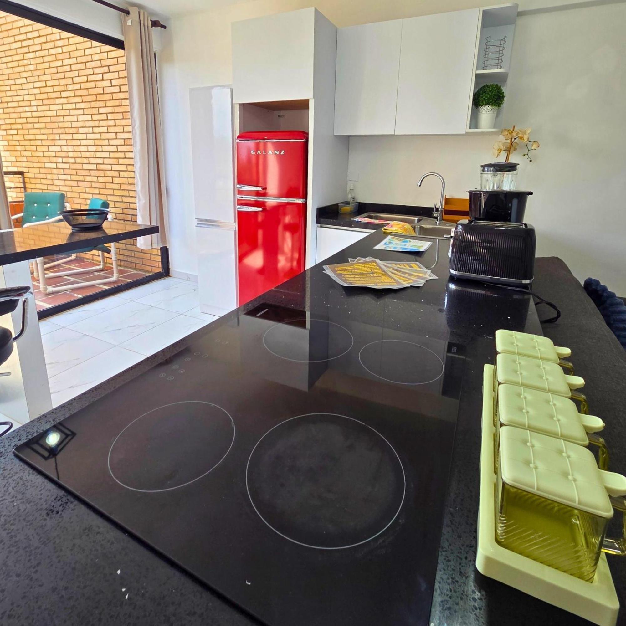 Tucacas, Frente Al Mar, Balcon, Piscina Y Playa Privada公寓 外观 照片