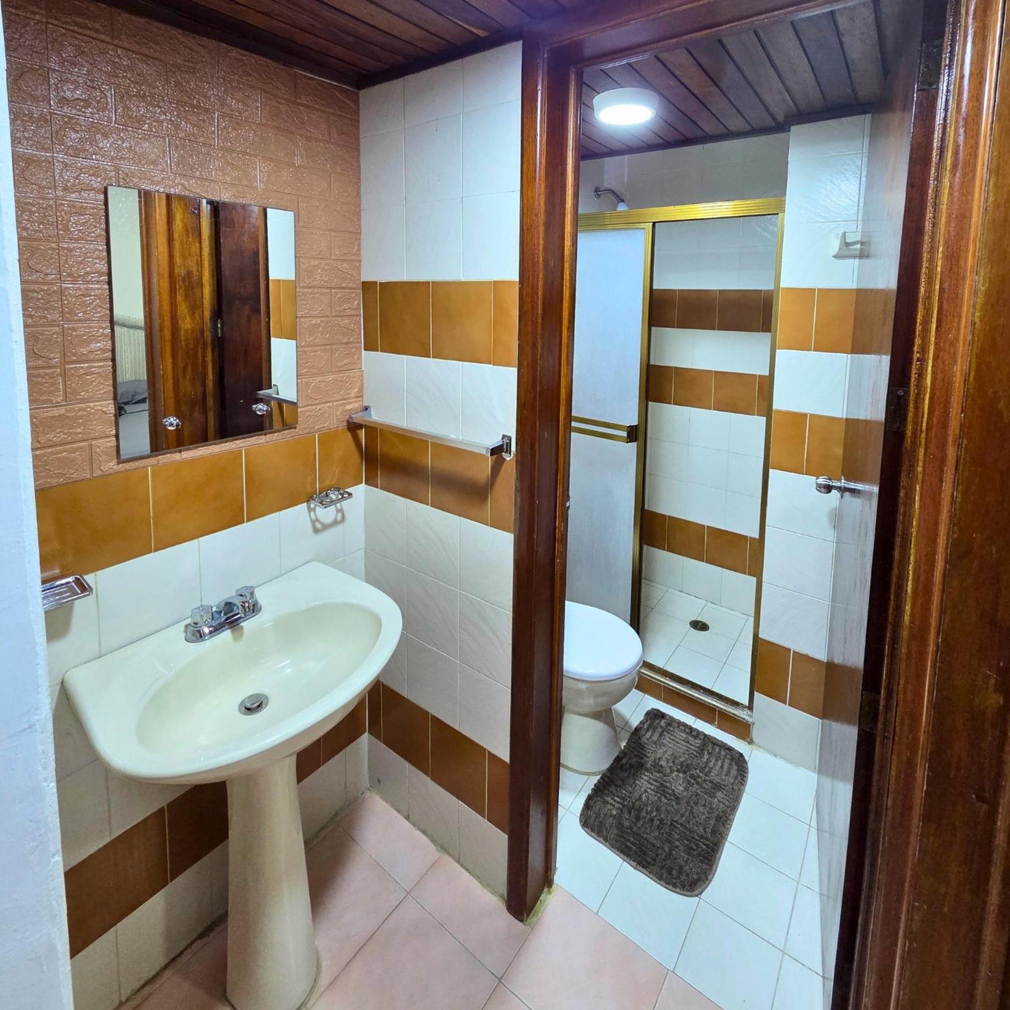 Tucacas, Frente Al Mar, Balcon, Piscina Y Playa Privada公寓 外观 照片