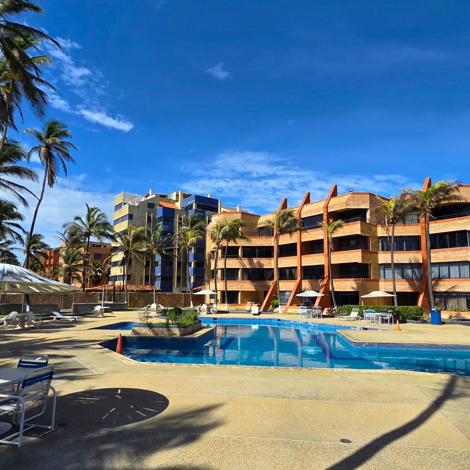 Tucacas, Frente Al Mar, Balcon, Piscina Y Playa Privada公寓 外观 照片